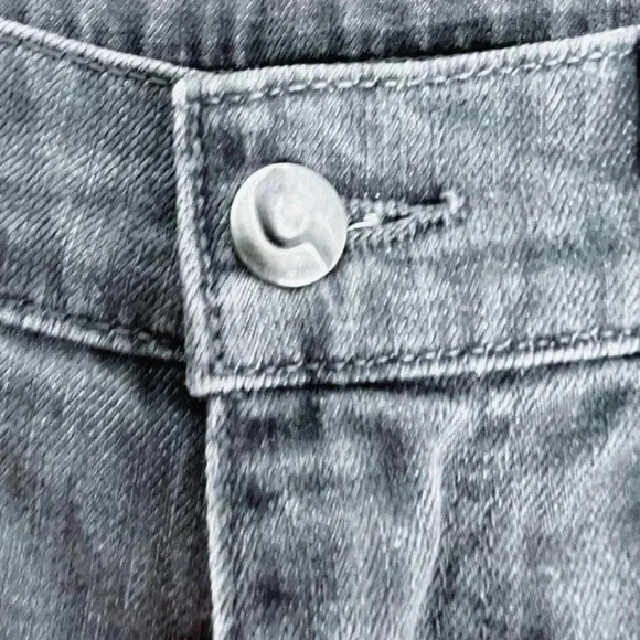 Joe's Jeans The Brixton Grey Straight Leg Jeans Mid Rise Distressed Size 31 - Picture 4 of 5